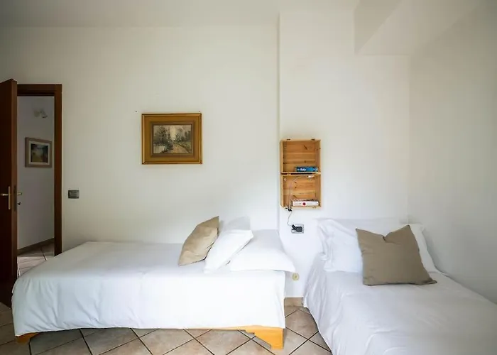 Leoni - Charming Full In Tatil Evi