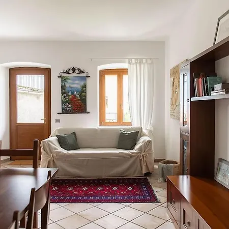 Feriehus Leoni - Charming Full In Bellagio