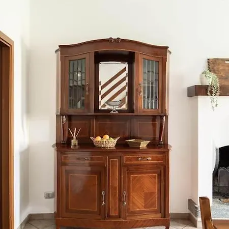 Leoni - Charming Full In Feriehus *