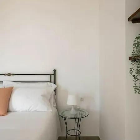 Semesterbostad Leoni - Charming Full In *